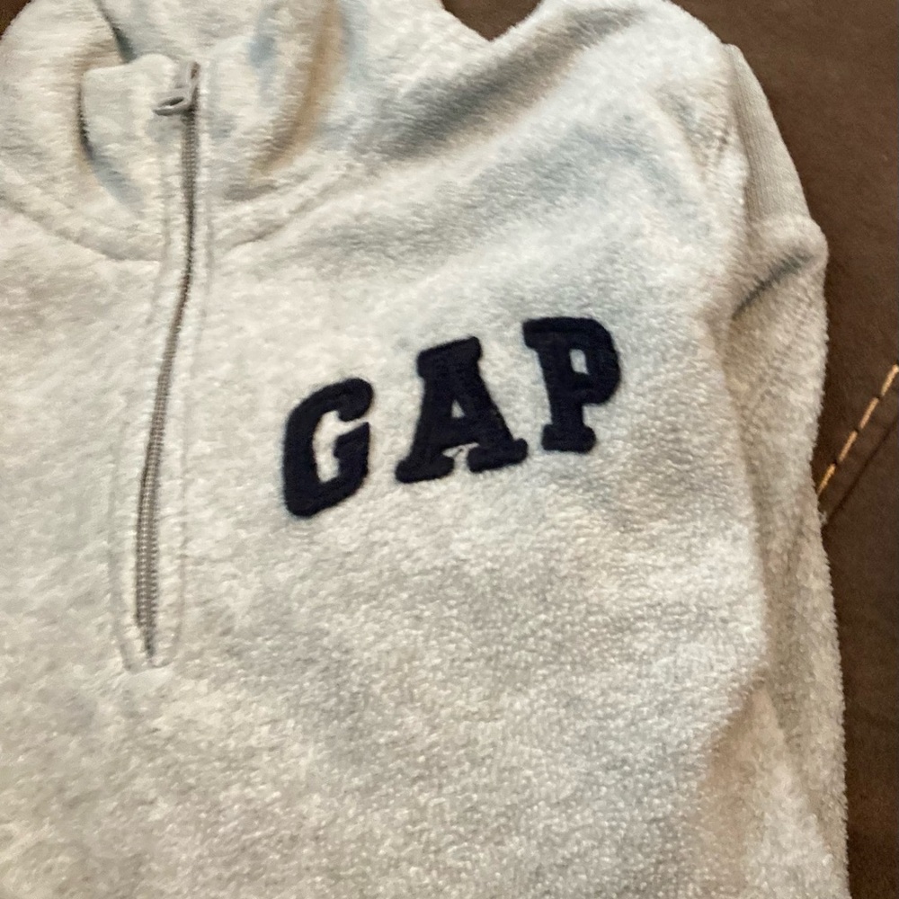 Gap half zip sweater Size M